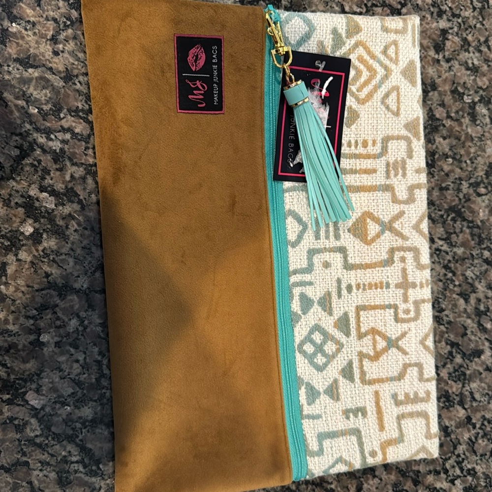 Makeup Junkie large NWT cosmetics bag